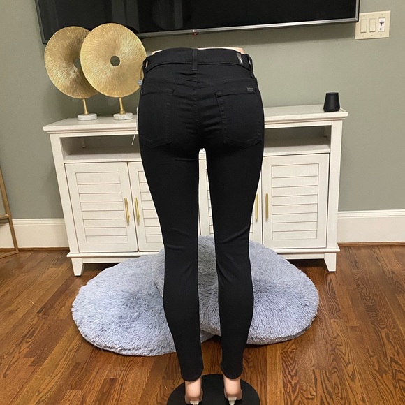 “Lina” 7 for all Mankind Jeans. Size 29. Great Stretch & Fit. Inseam 39.5. NWT - Picture 2 of 7